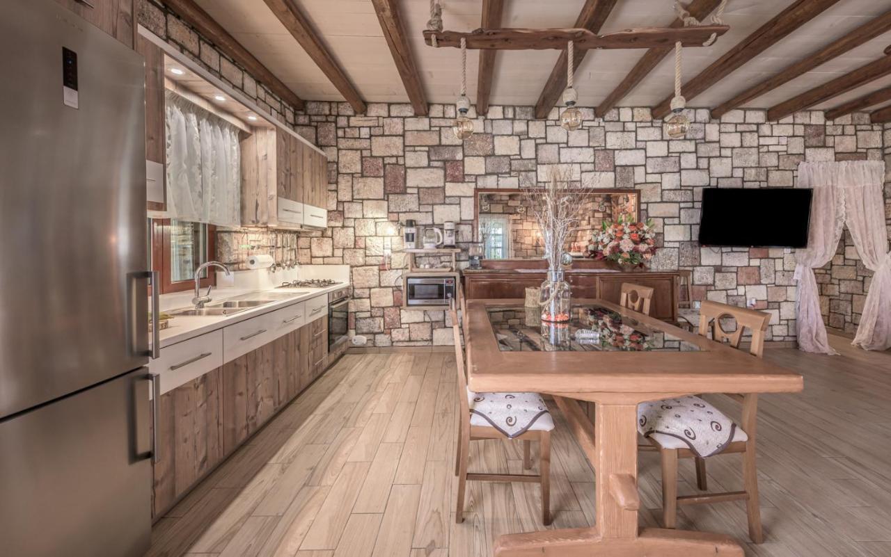 Emilia'S Little Farmhouses Agioi Anargyroi  Exterior photo