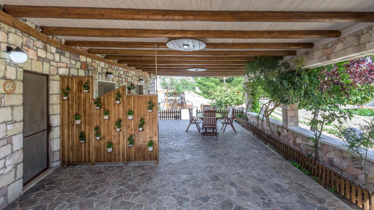 Emilia'S Little Farmhouses Agioi Anargyroi  Exterior photo